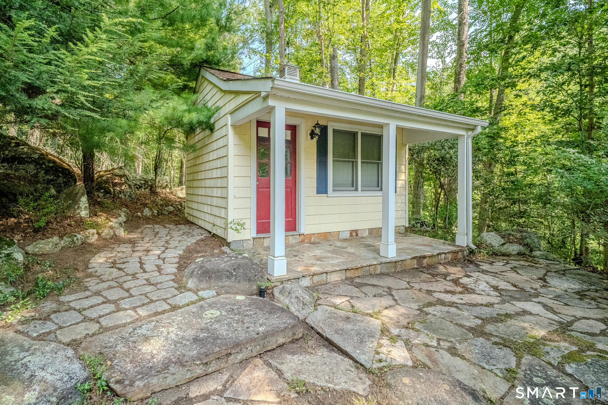 237 Chestnut Hill Road Stamford, CT 06903 - Photo 27 of 30 Gallery Image 27