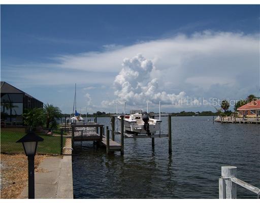 5304 Commonwealth Road Palmetto, FL 34221 - Photo 1 of 1 Waterfront