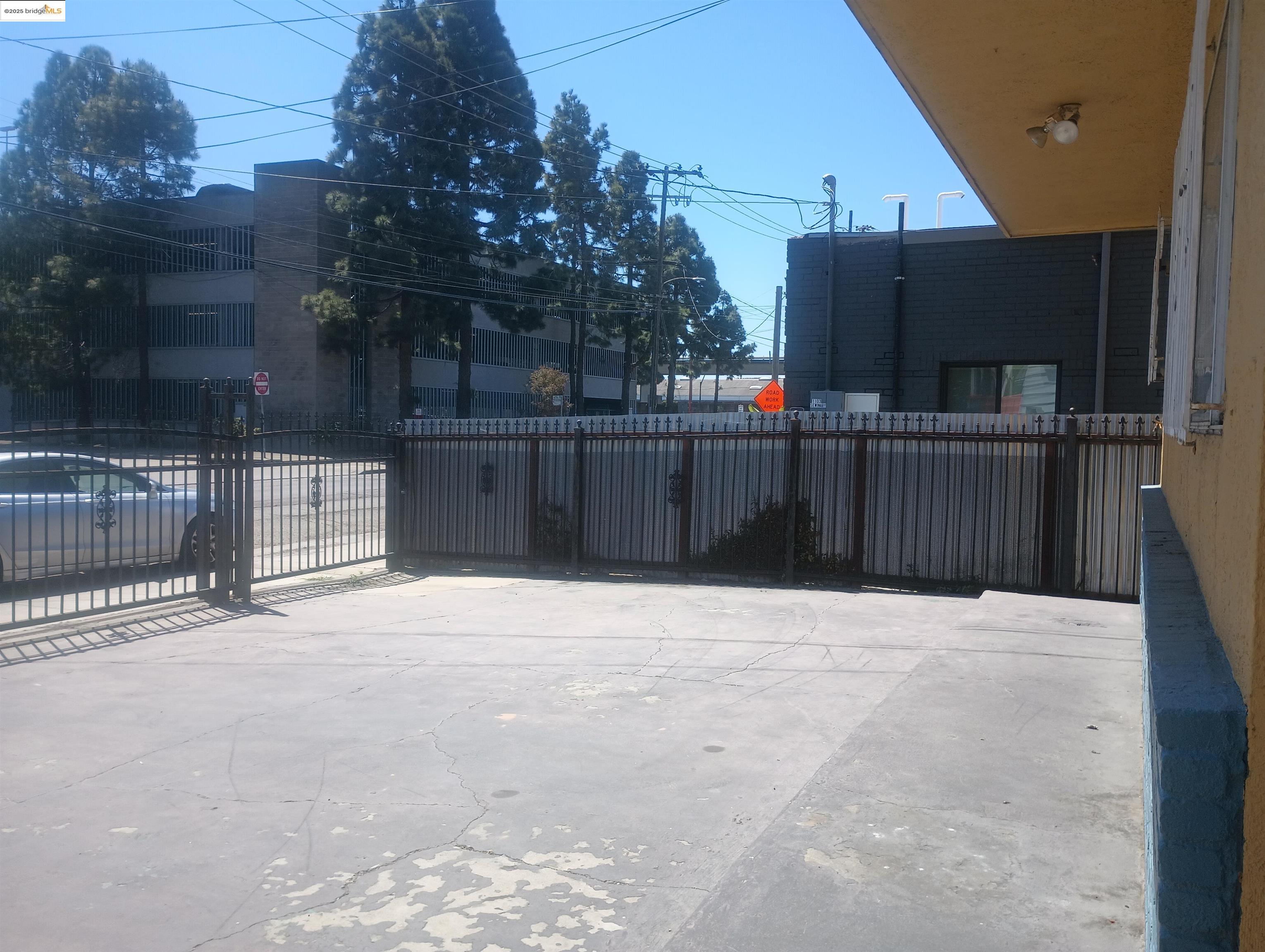 1109 Seminary Avenue Oakland, CA 94621 - Photo 32 of 51