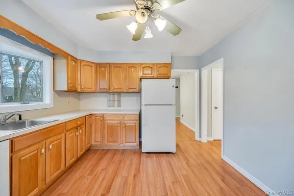 $579,990 | 171 North Ontario Street, Ronkonkoma, NY 11779