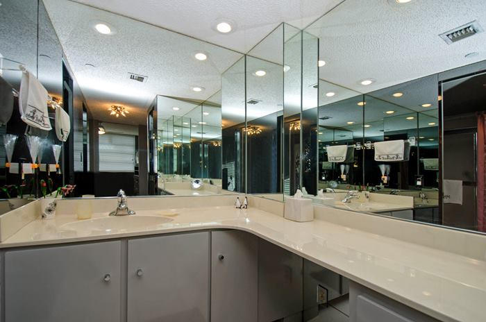 3507 Oaks Way, Unit 804 Pompano Beach, FL 33069 - Photo 16 of 17 masterbathroom_700