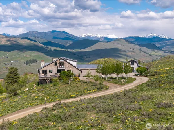 $1,485,000 | 8 Deer Trails Way, Winthrop, WA 98862