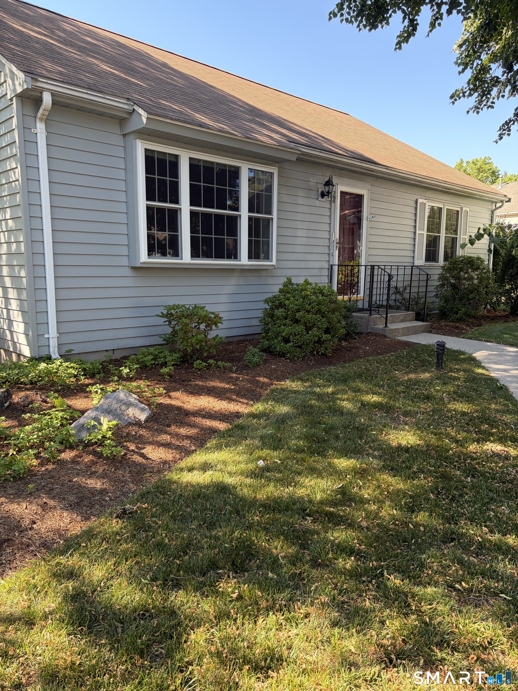28 Downing Way, Unit 28 Madison, CT 06443 - Photo 1 of 11