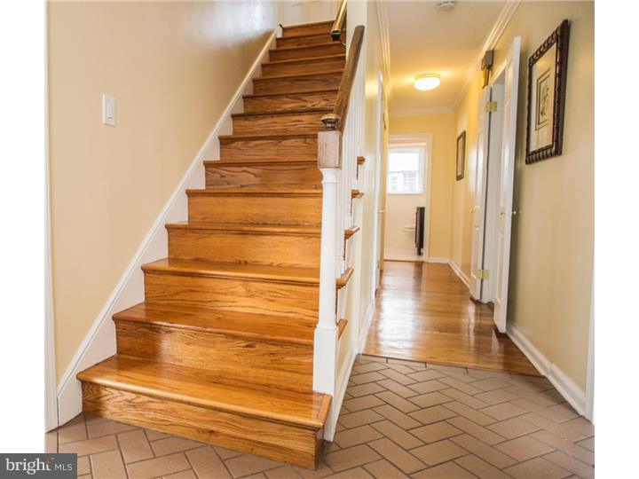 524 St Davids Road Wayne, PA 19087 - Photo 12 of 19 Foyer