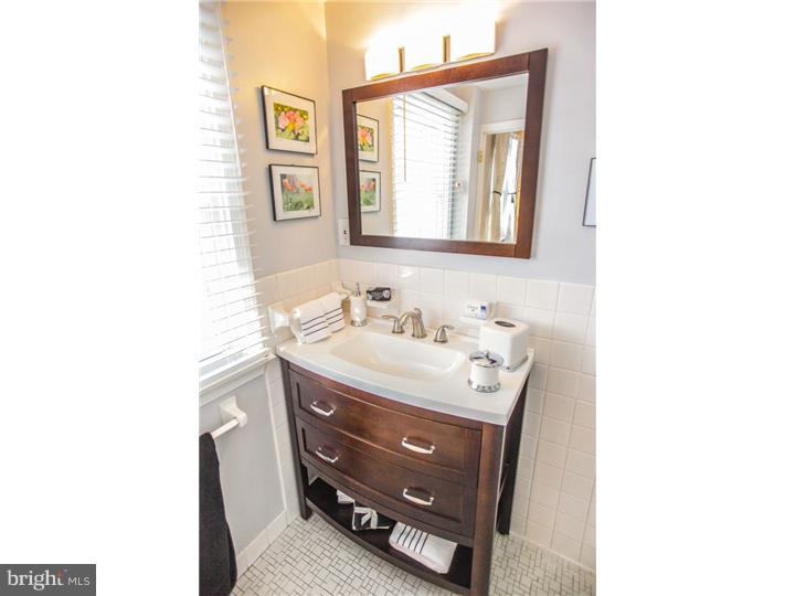 524 St Davids Road Wayne, PA 19087 - Photo 14 of 19 Master Bathroom