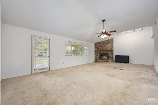 $449,999 | Undisclosed Address, Bakersfield, CA 93308