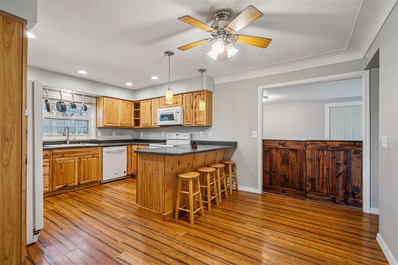 1386 Curtis Brg Road Northeast Swisher, IA 52338 - Photo 7 of 39 Gallery Image 7
