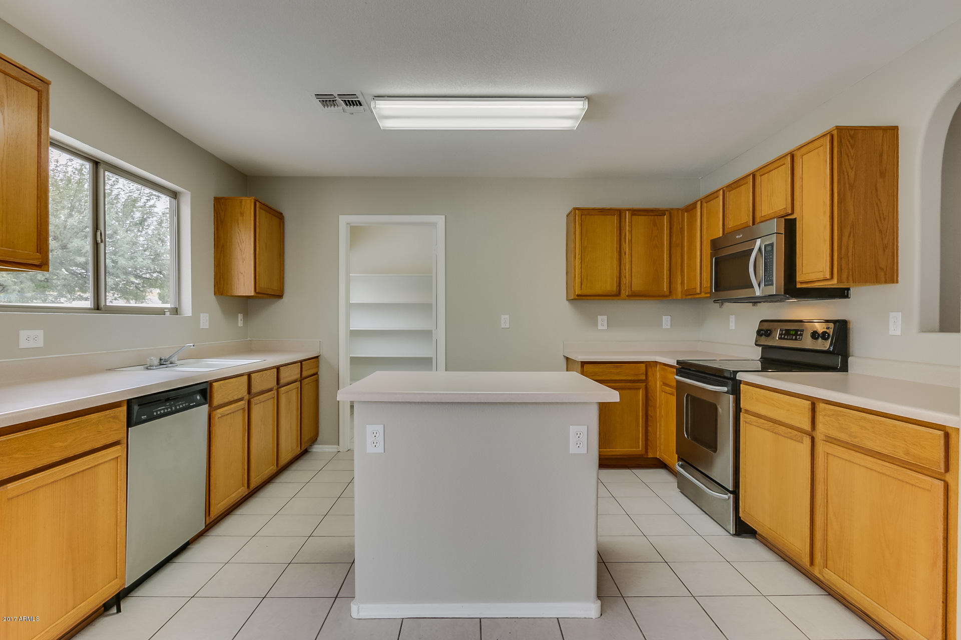 875 East Appaloosa Road Gilbert, AZ 85296 - Photo 4 of 31 Appaloosa-07