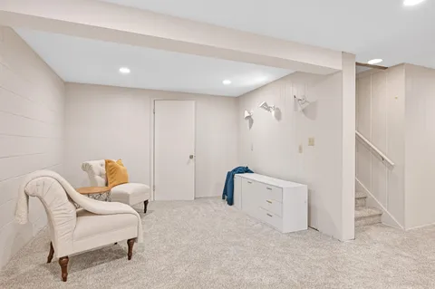 $725,000 | 7711 North Van Dyke Road, Fox Point, WI 53217