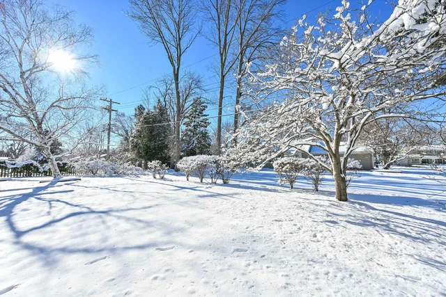 $725,000 | 7711 North Van Dyke Road, Fox Point, WI 53217