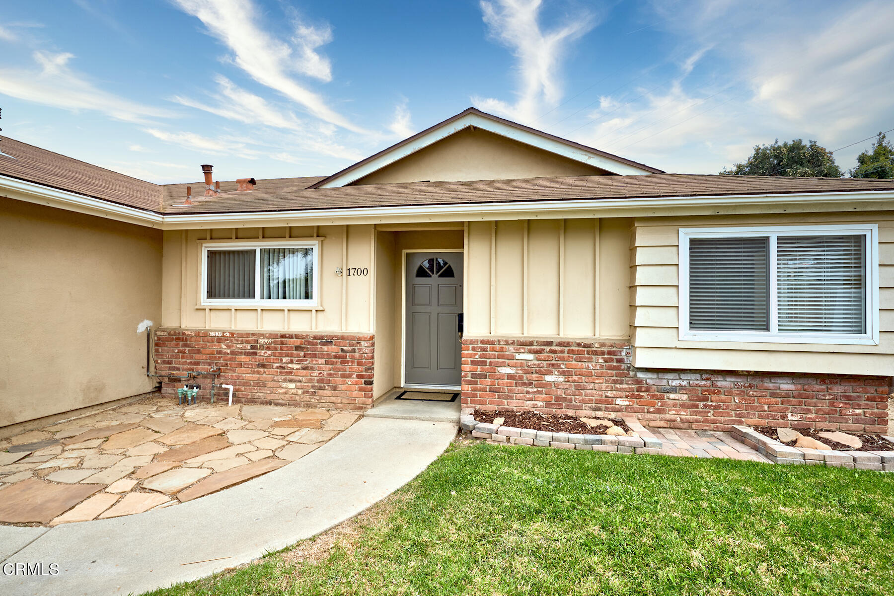 1700 Arlene Avenue Oxnard, CA 93036 - Photo 3 of 29 front view of a house with a yard