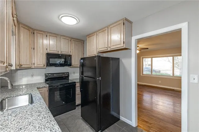 $170,000 | 9005 East 74th Street, Raytown, MO 64133