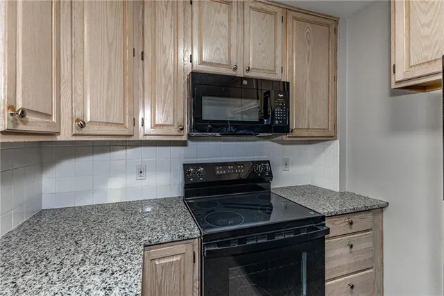 $170,000 | 9005 East 74th Street, Raytown, MO 64133