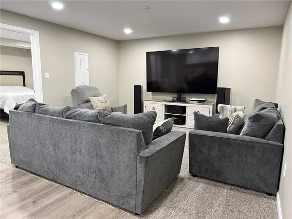 $2,800 | 204 Hanover Lane, Meadow Lands, PA 15347