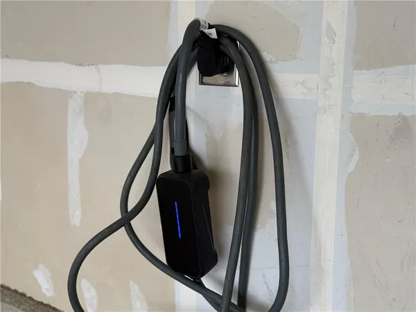 $2,800 | 204 Hanover Lane, Meadow Lands, PA 15347