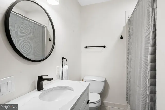 $680,000 | 725 South 15th Street, Philadelphia, PA 19146