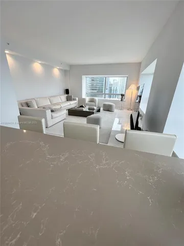 $15,300 | 1435 Brickell Avenue, Unit 3307, Miami, FL 33131