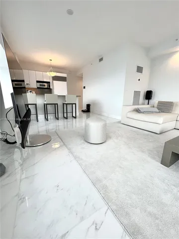 $15,300 | 1435 Brickell Avenue, Unit 3307, Miami, FL 33131