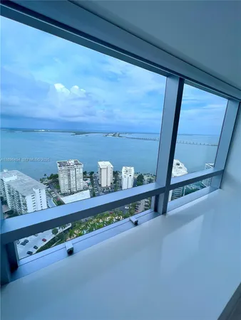 $15,000 | 1435 Brickell Avenue, Unit 3307, Miami, FL 33131