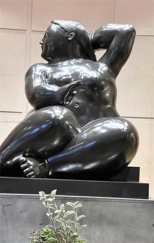 $15,300 | 1435 Brickell Avenue, Unit 3307, Miami, FL 33131