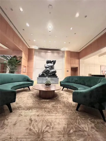 $15,300 | 1435 Brickell Avenue, Unit 3307, Miami, FL 33131