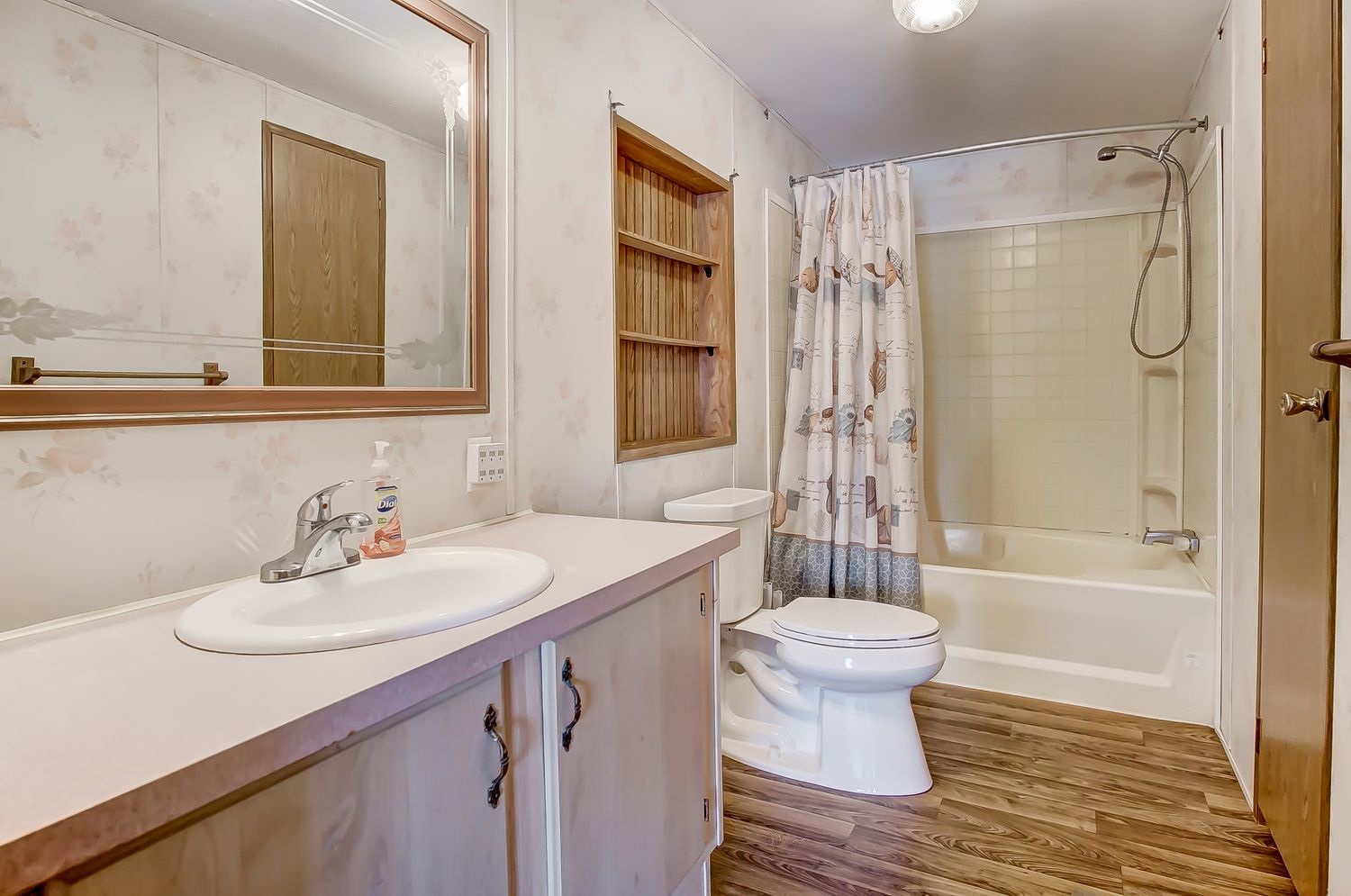 914 Hawpatch Street Lagrange, IN 46761 - Photo 15 of 26 Gallery Image 15