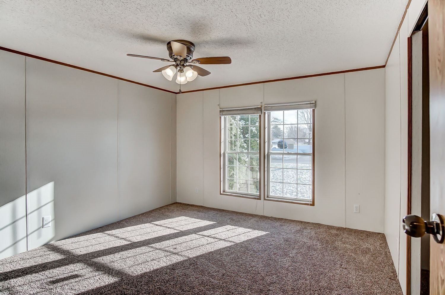 914 Hawpatch Street Lagrange, IN 46761 - Photo 16 of 26 Gallery Image 16