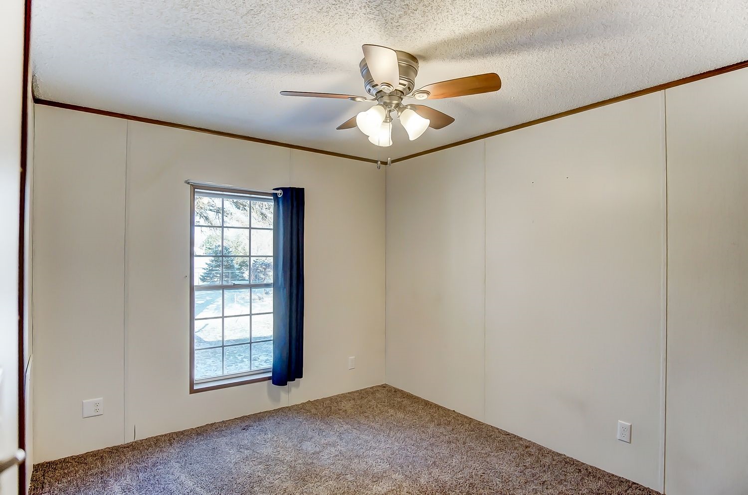 914 Hawpatch Street Lagrange, IN 46761 - Photo 17 of 26 Gallery Image 17