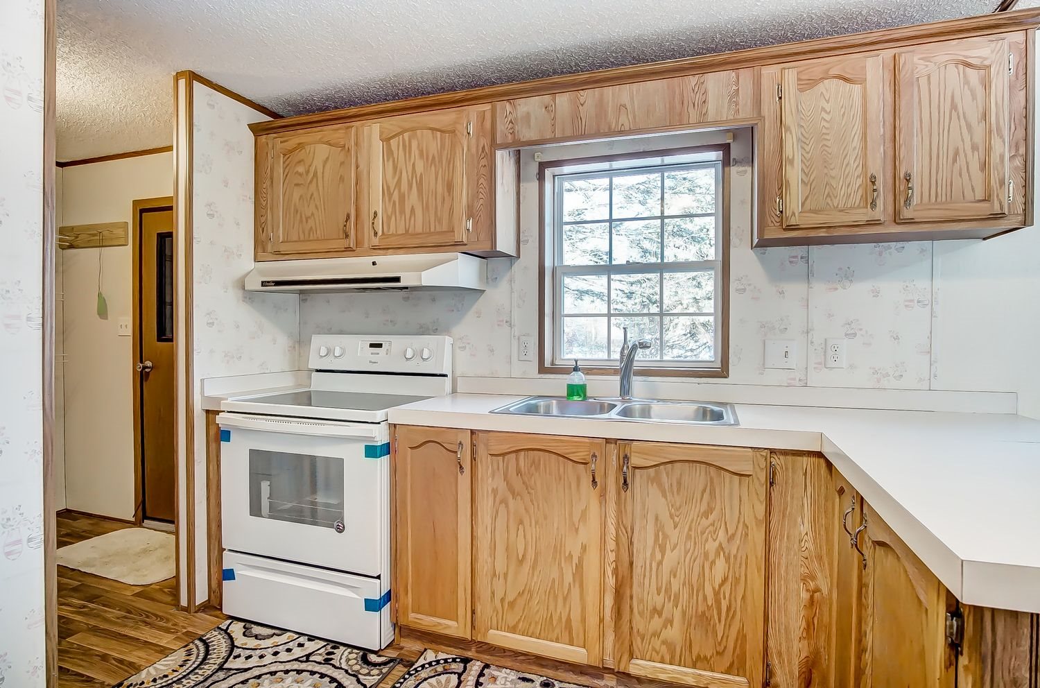 914 Hawpatch Street Lagrange, IN 46761 - Photo 9 of 26 Gallery Image 9