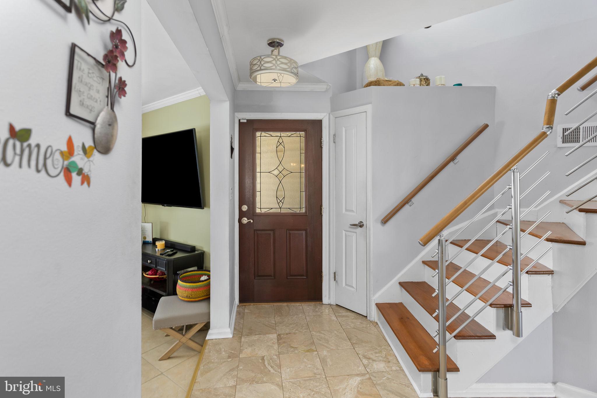 18 Geraldine Road East Windsor, NJ 08520 - Photo 9 of 42