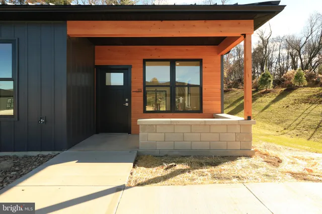 a view of entrance gate of the house