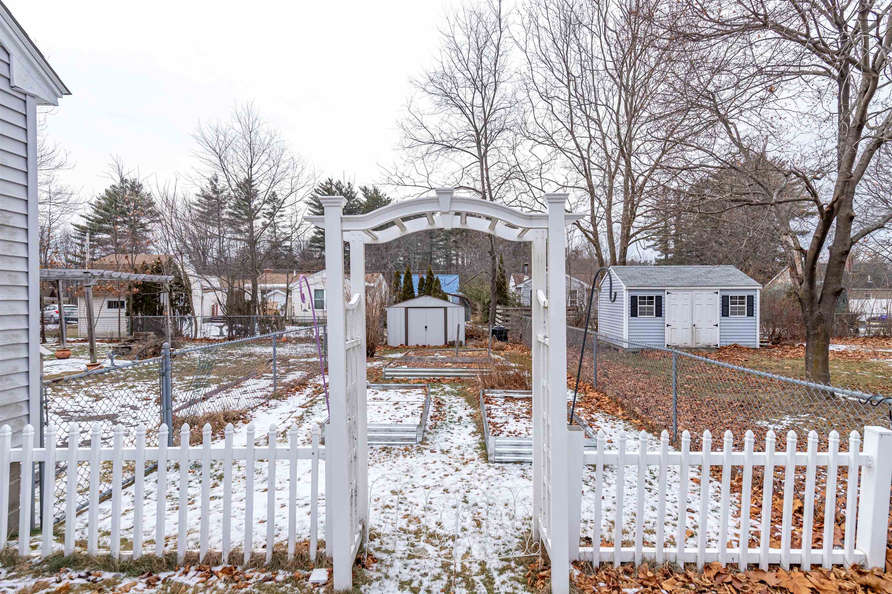 11 Elizabeth Street Rochester, NH 03867 - Photo 36 of 51