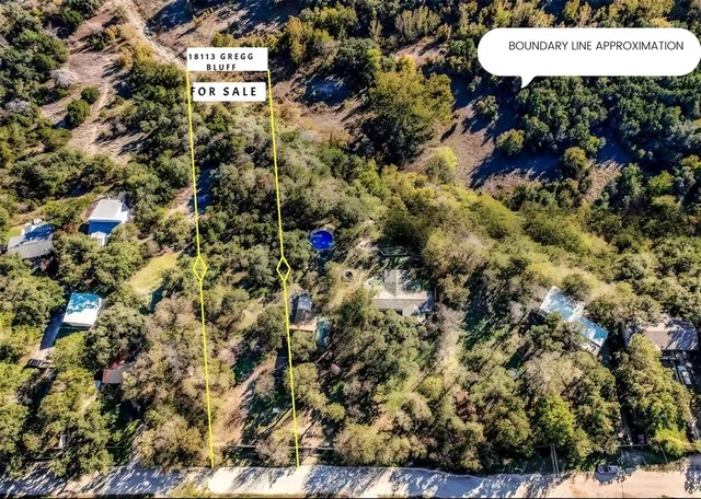 a view of a outdoor space