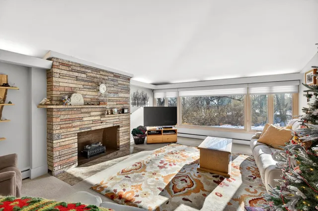 $375,000 | 3232 26th Street, Moline, IL 61265