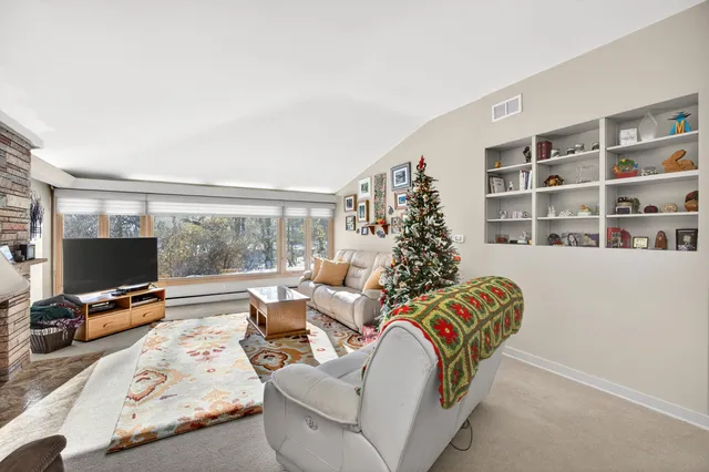 $375,000 | 3232 26th Street, Moline, IL 61265