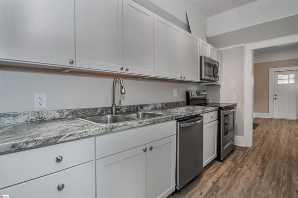 $1,300 | 209 Pickens Street, Unit A, Easley, SC 29640