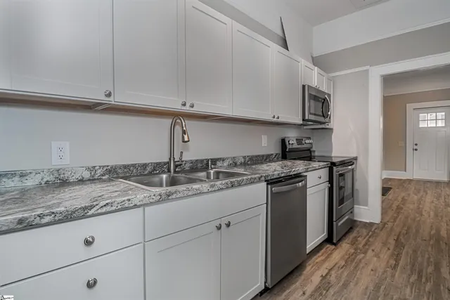 $1,300 | 209 Pickens Street, Unit A, Easley, SC 29640