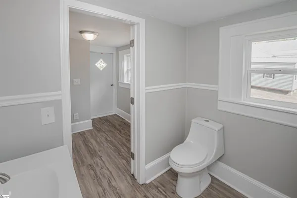 $1,300 | 209 Pickens Street, Unit A, Easley, SC 29640