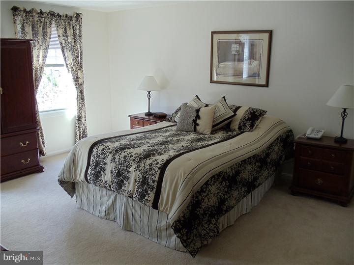 524 Fairview Road Medford, NJ 08055 - Photo 11 of 22 Bedroom - Main