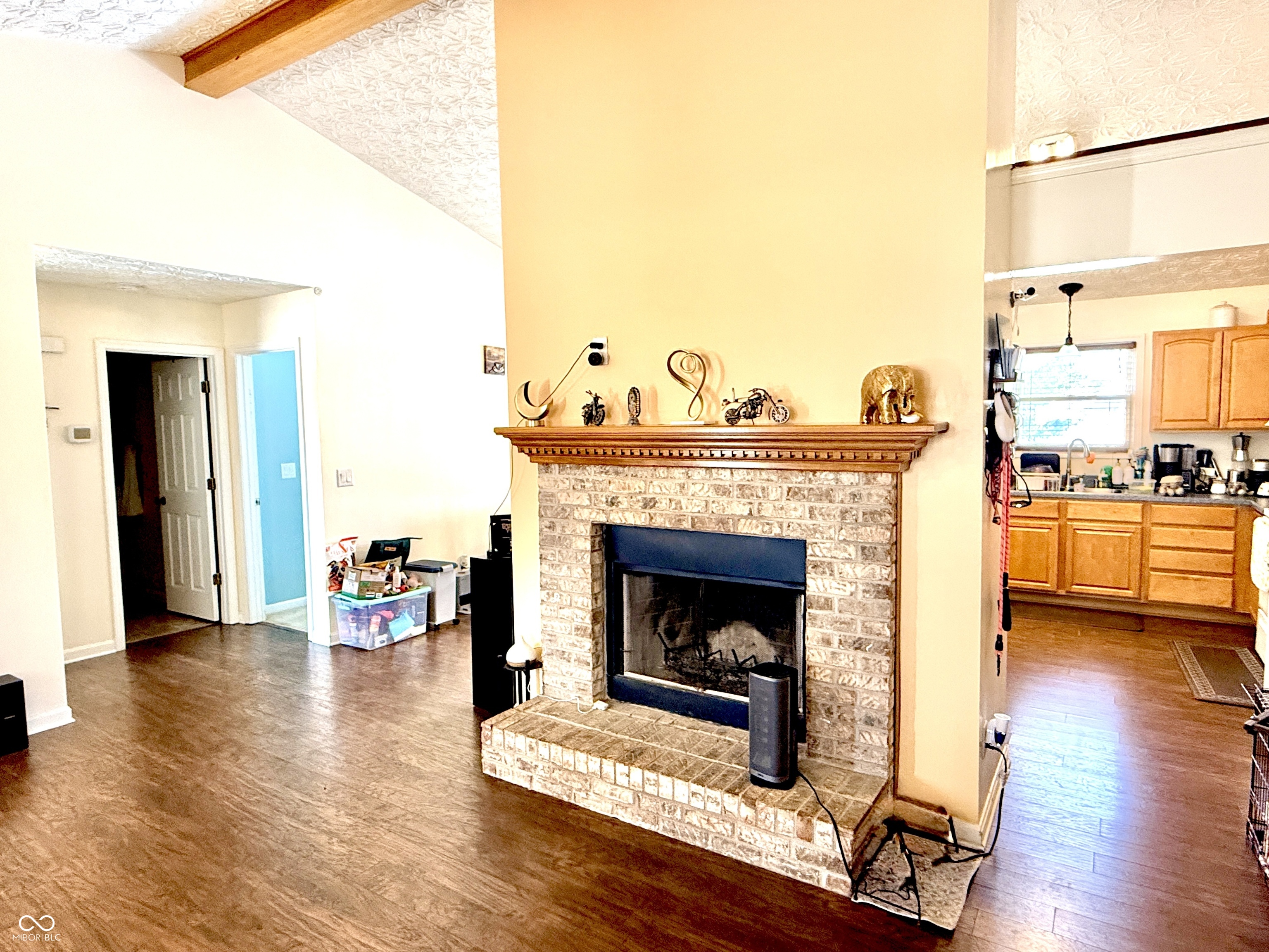 630 Liberty Circle Edinburgh, IN 46124 - Photo 4 of 17