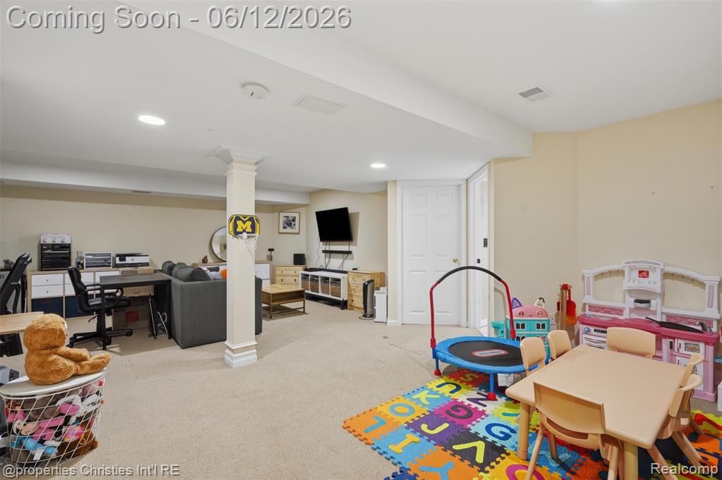 124 Rexton Street Novi, MI 48377 - Photo 26 of 44