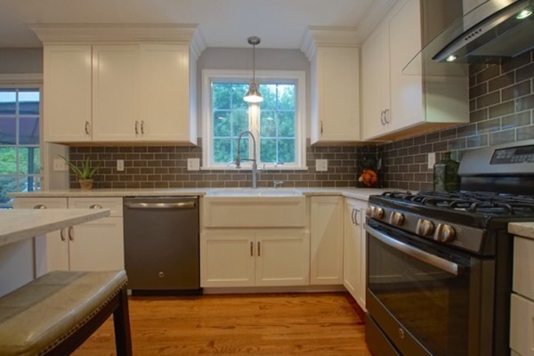 209 Judge Road Lynn, MA 01904 - Photo 4 of 29 Gallery Image 4