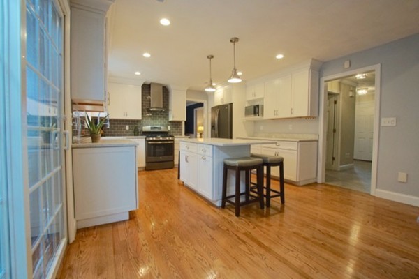 209 Judge Road Lynn, MA 01904 - Photo 6 of 29 Gallery Image 6