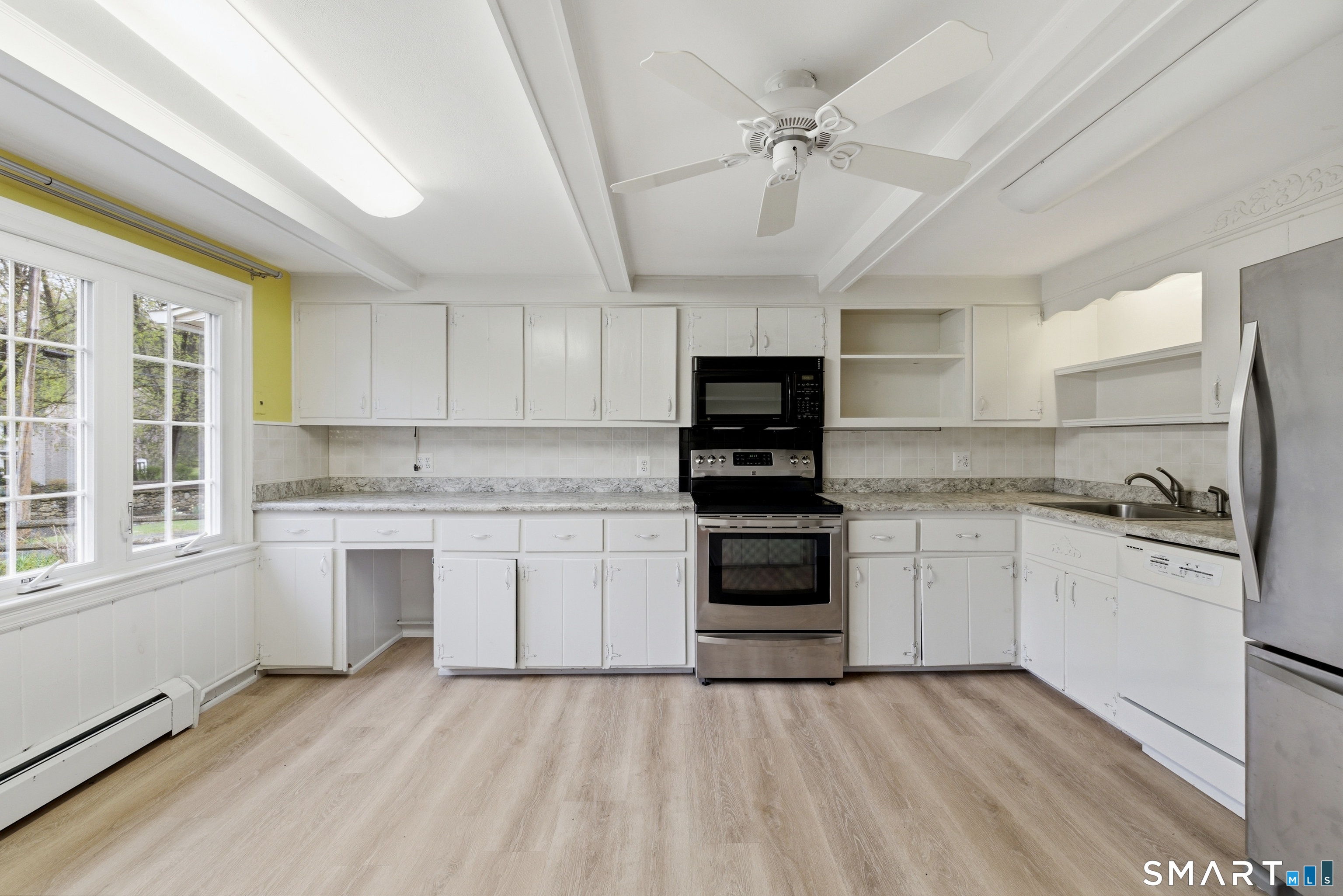 16 Hamilton Lane Watertown, CT 06795 - Photo 12 of 40