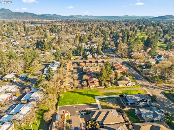 $200,000 | Cal Young Road, Eugene, OR 97401