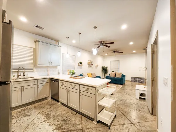 $1,575 | 5910 Shelburne Street, Unit A, Houston, TX 77396