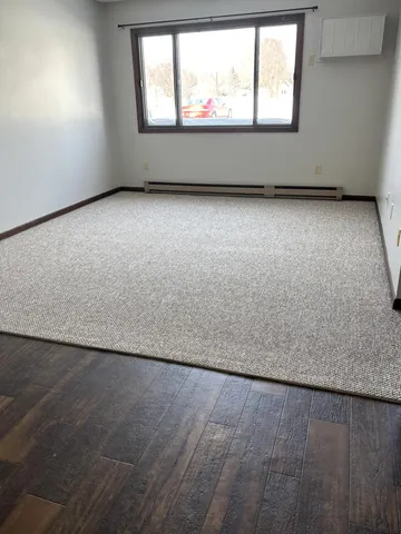 $675 | 107 North 4th Avenue, Unit 1, Parkers Prairie, MN 56361