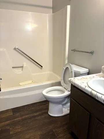 $675 | 107 North 4th Avenue, Unit 1, Parkers Prairie, MN 56361