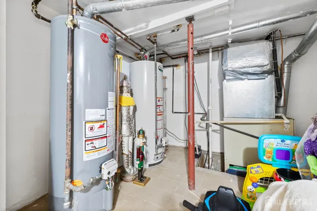 $750,000 | 122 South Lincoln Avenue, Middlesex, NJ 08846