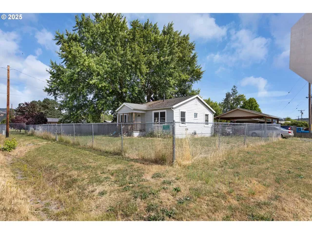 $235,000 | 1951 Austin Road, Roseburg, OR 97471